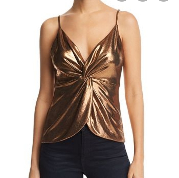 Wayf Tops - Sexy Metalic Gold Twist front tank sm nwt